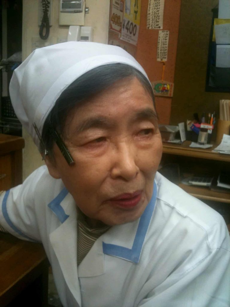 老婦人04