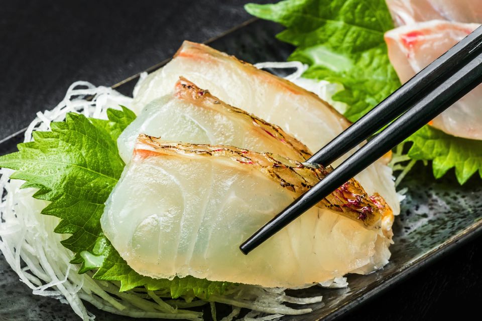 刺身と箸