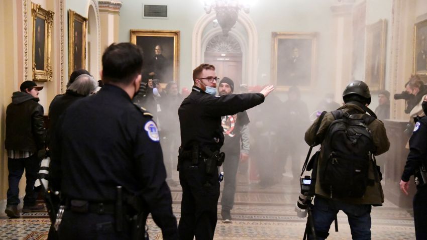 capital hill insurrection-03
