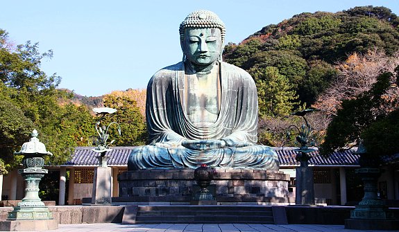Japanese Civilization with the kamakura great buddha