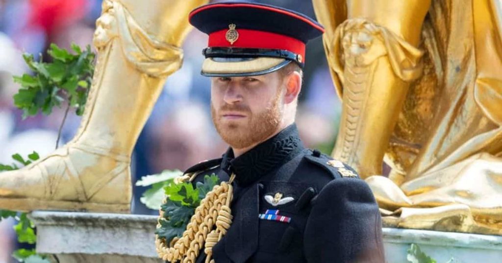 Prince Harry military uniform