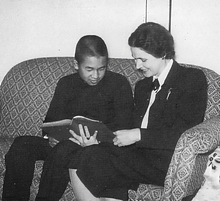 Crown Prince Akihito Elizabeth Gray Vining - Land Of The Rising Son
