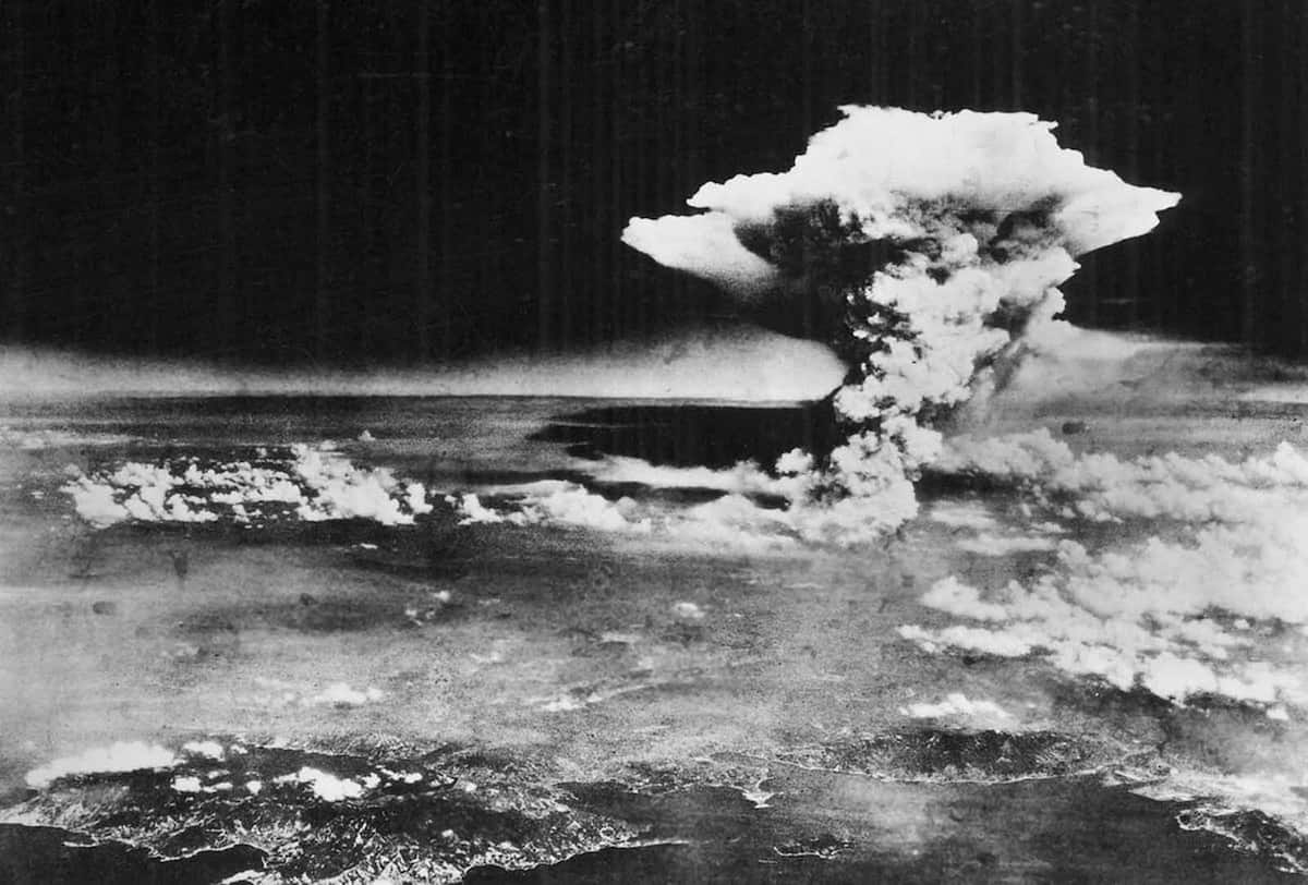 Nuclear Holocaust Japan 1945 - Land Of The Rising Son