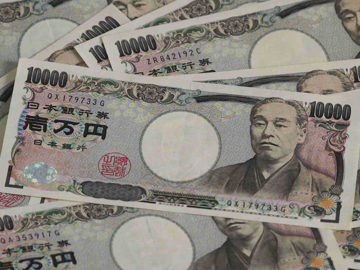 1万円札 - Land Of The Rising Son